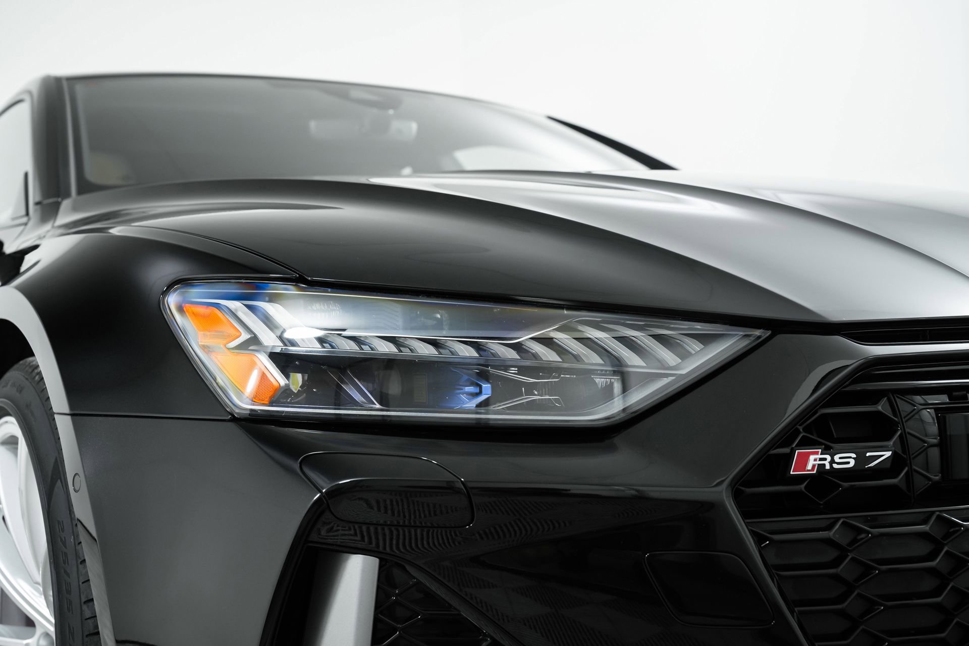 Certified 2025 Audi RS 7 performance Sportback image 39