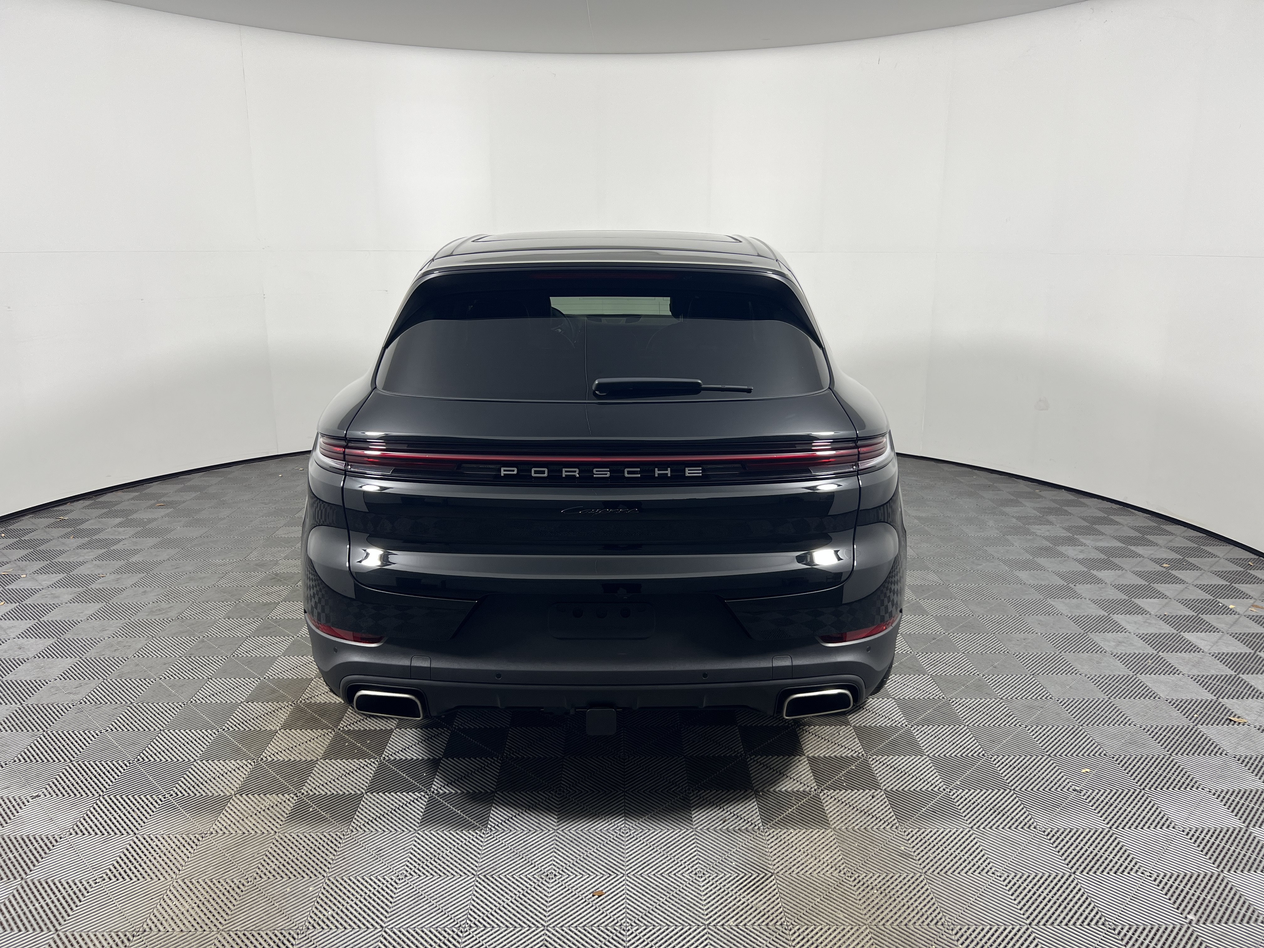 Certified 2026 Porsche Cayenne AWD/4WD image 6