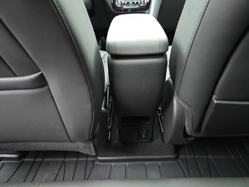 Used 2023 Buick Encore GX Essence w/ Experience Buick Package image 24