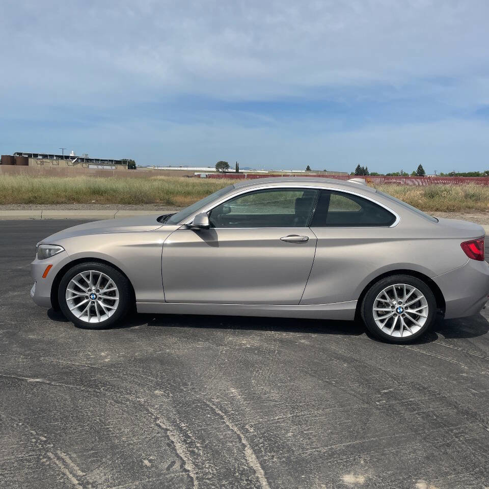Used 2014 BMW 228i Coupe image 2