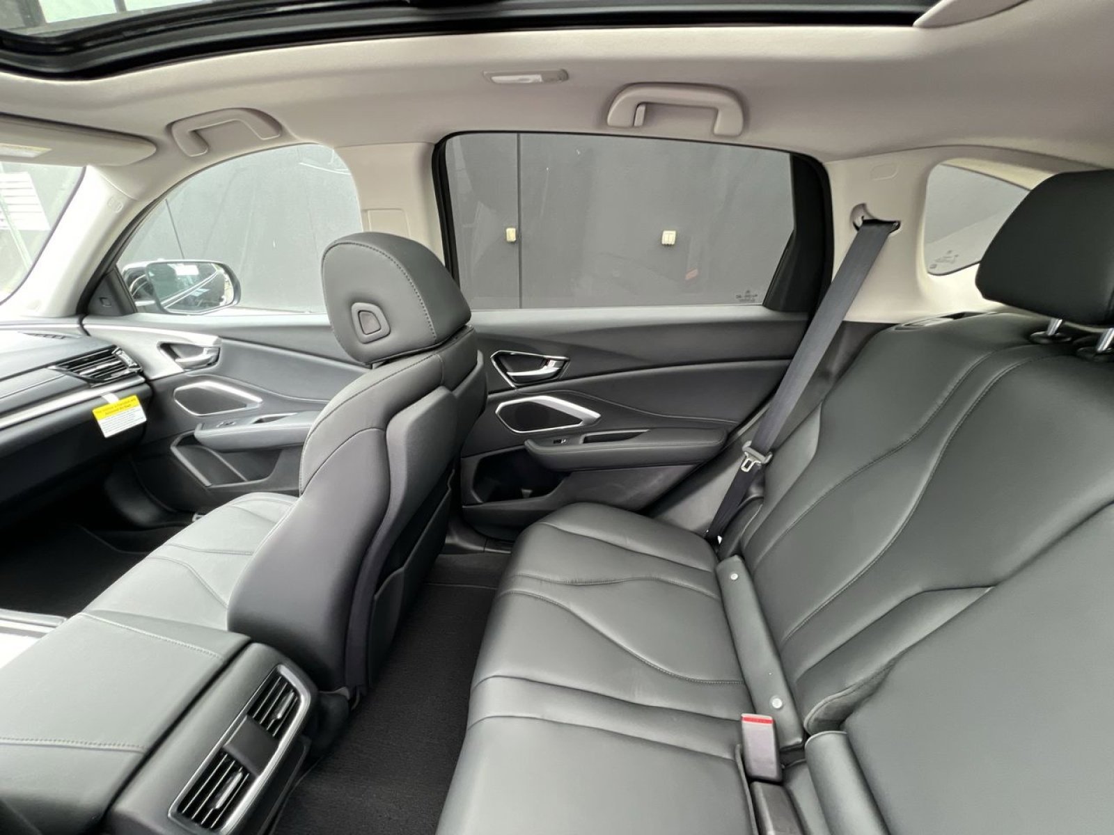 Certified 2024 Acura RDX SH-AWD image 3