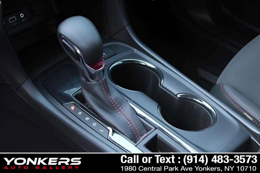 Used 2022 Chevrolet Equinox RS w/ Infotainment Package image 49