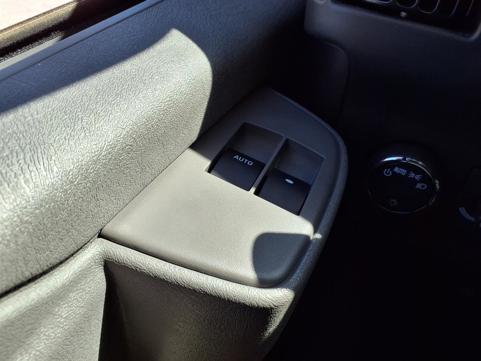 New 2025 GMC Savana 3500 w/ Power Convenience Package RWD image 17