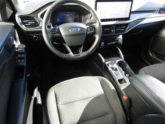 Used 2023 Ford Escape Active w/ Tech Pack #1 AWD/4WD image 2