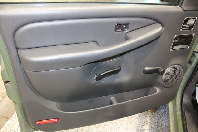 Used 2006 Chevrolet Silverado 2500 W/T w/ Heavy-Duty Power Package image 23