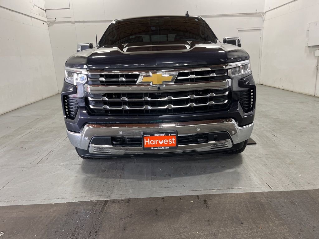 Used 2022 Chevrolet Silverado 1500 LTZ w/ LTZ Premium Package image 2