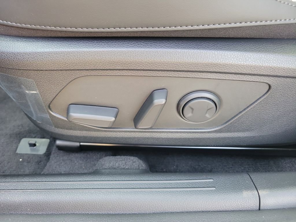 New 2026 Kia K5 GT-Line w/ GT-Line Premium Package FWD image 23