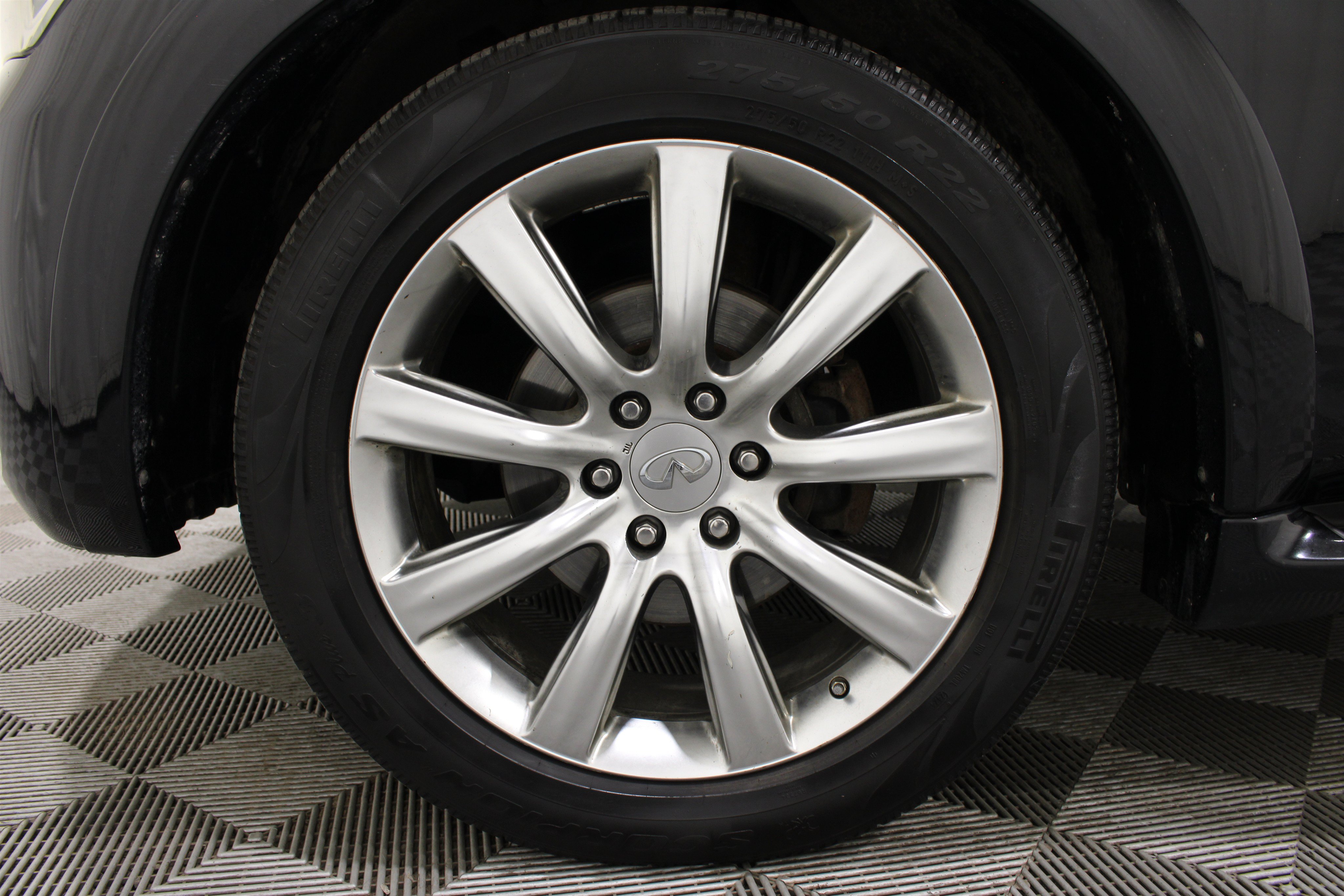 Used 2011 INFINITI QX56 4WD w/ Deluxe Touring Pkg image 41