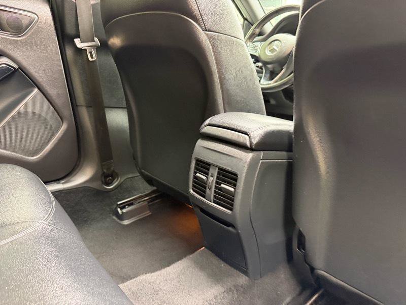 Used 2018 Mercedes-Benz GLA 250 image 43