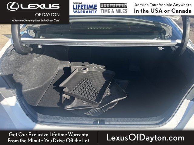 Used 2022 Toyota Camry SE image 32