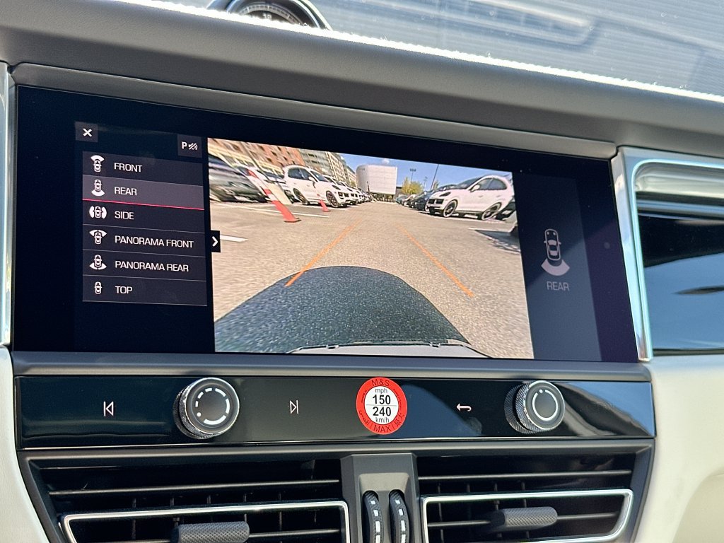 New 2026 Porsche Macan AWD/4WD image 17
