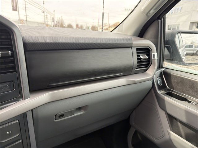 Used 2025 Ford F150 XLT w/ Equipment Group 301A Standard image 22