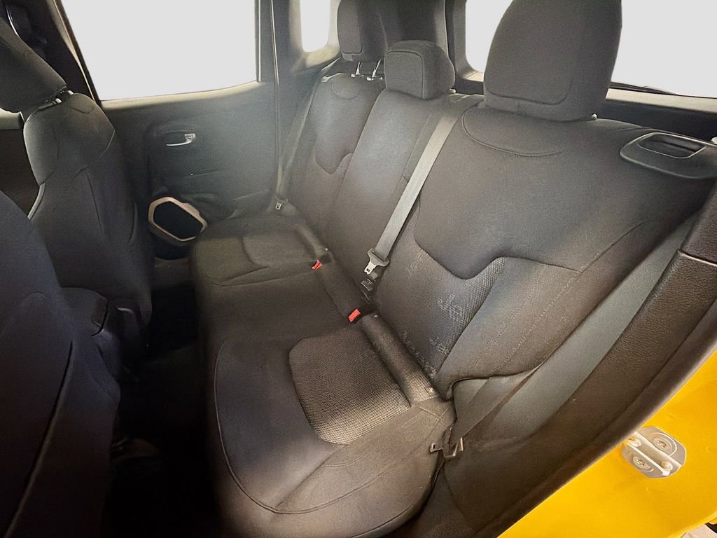 Used 2017 Jeep Renegade Latitude image 23