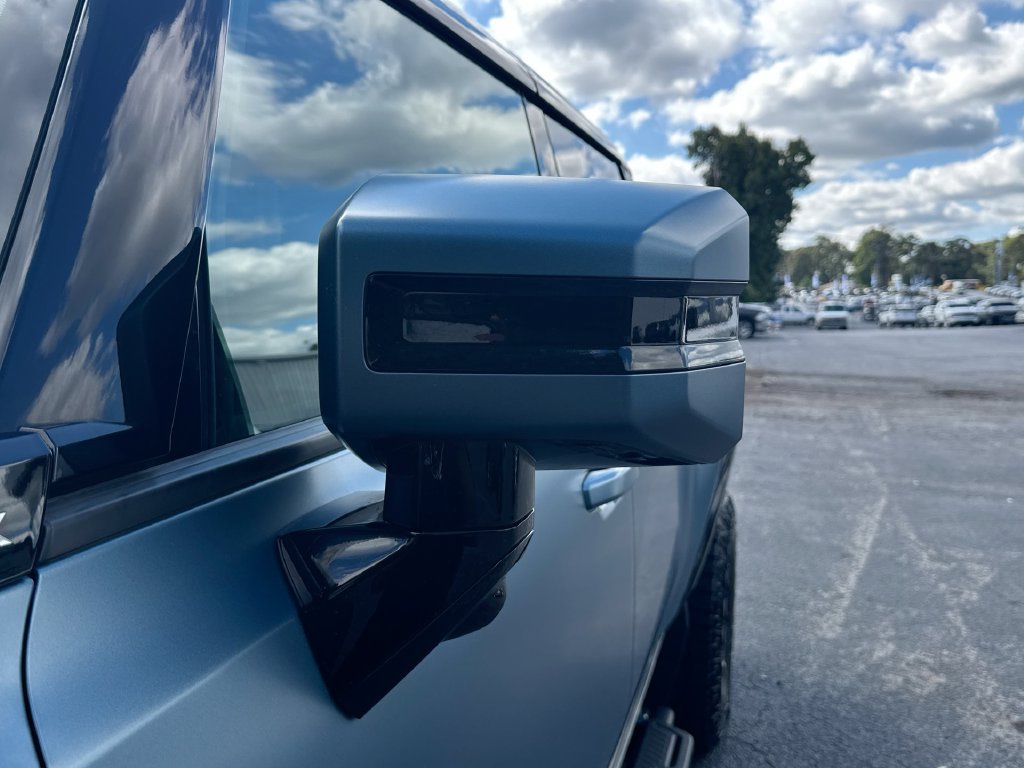 Used 2024 GMC Hummer EV 3X w/ Omega Edition AWD/4WD image 11