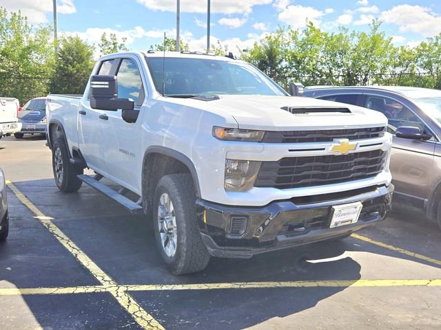 Used 2025 Chevrolet Silverado 2500 Custom w/ Custom Value Package AWD/4WD image 4