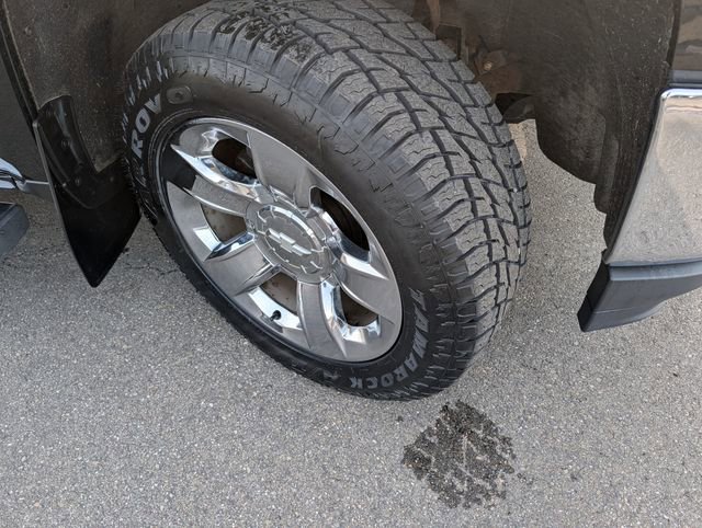 Used 2018 Chevrolet Silverado 1500 LTZ w/ Sport Package AWD/4WD image 11