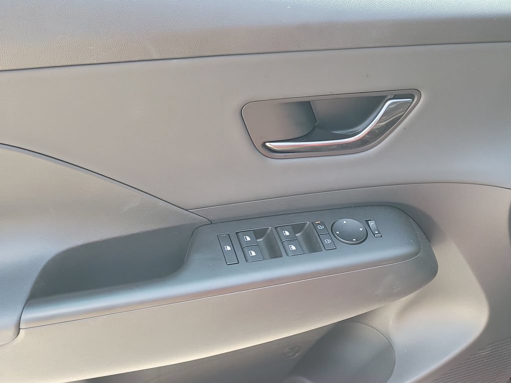 Used 2025 Hyundai Kona N Line S FWD image 21