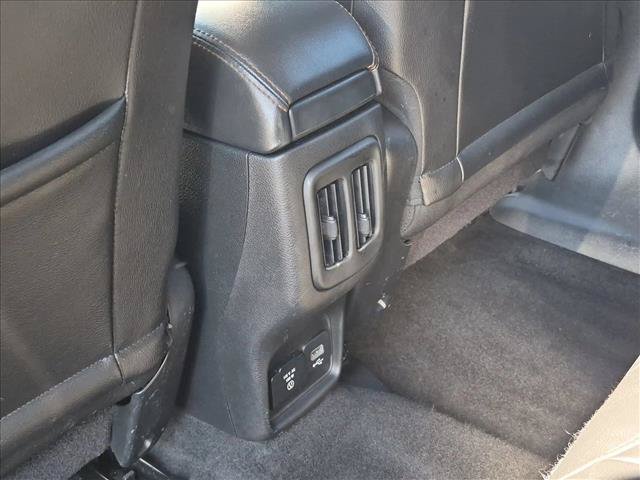 Used 2018 Jeep Compass Limited w/ Navigation Group FWD image 17