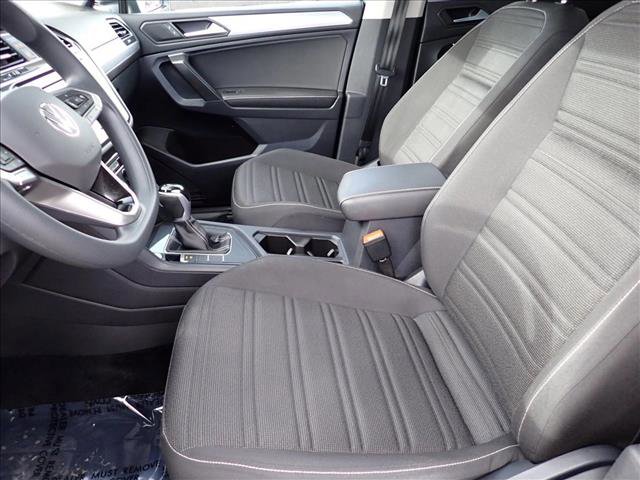 Used 2022 Volkswagen Tiguan S image 11