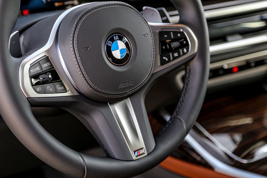 New 2026 BMW X7 xDrive40i w/ Executive Package image 12