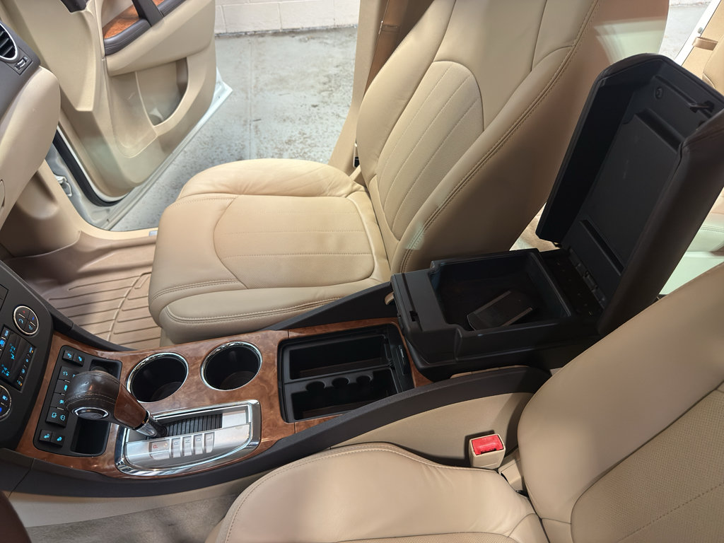 Used 2011 Buick Enclave CXL w/ Trailering Provision Package FWD image 21