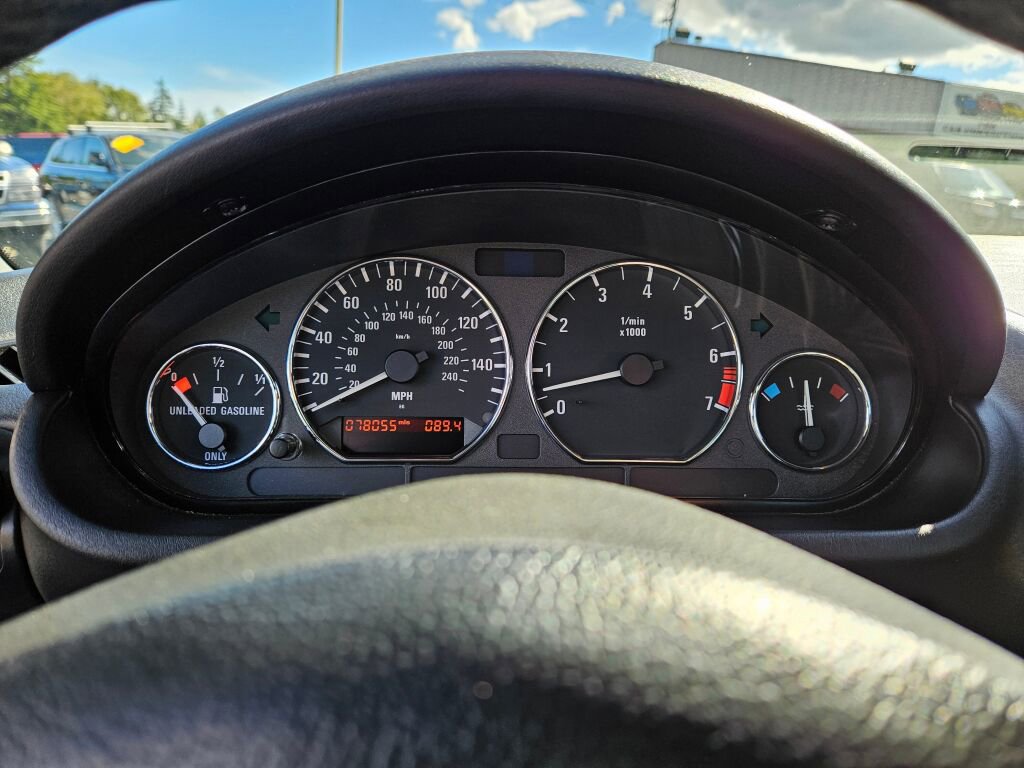 Used 2002 BMW Z3 2.5i image 16