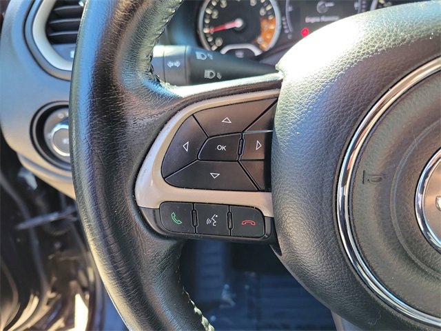 Used 2017 Jeep Renegade Latitude image 14