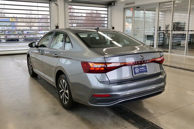 Certified 2025 Volkswagen Jetta S image 4