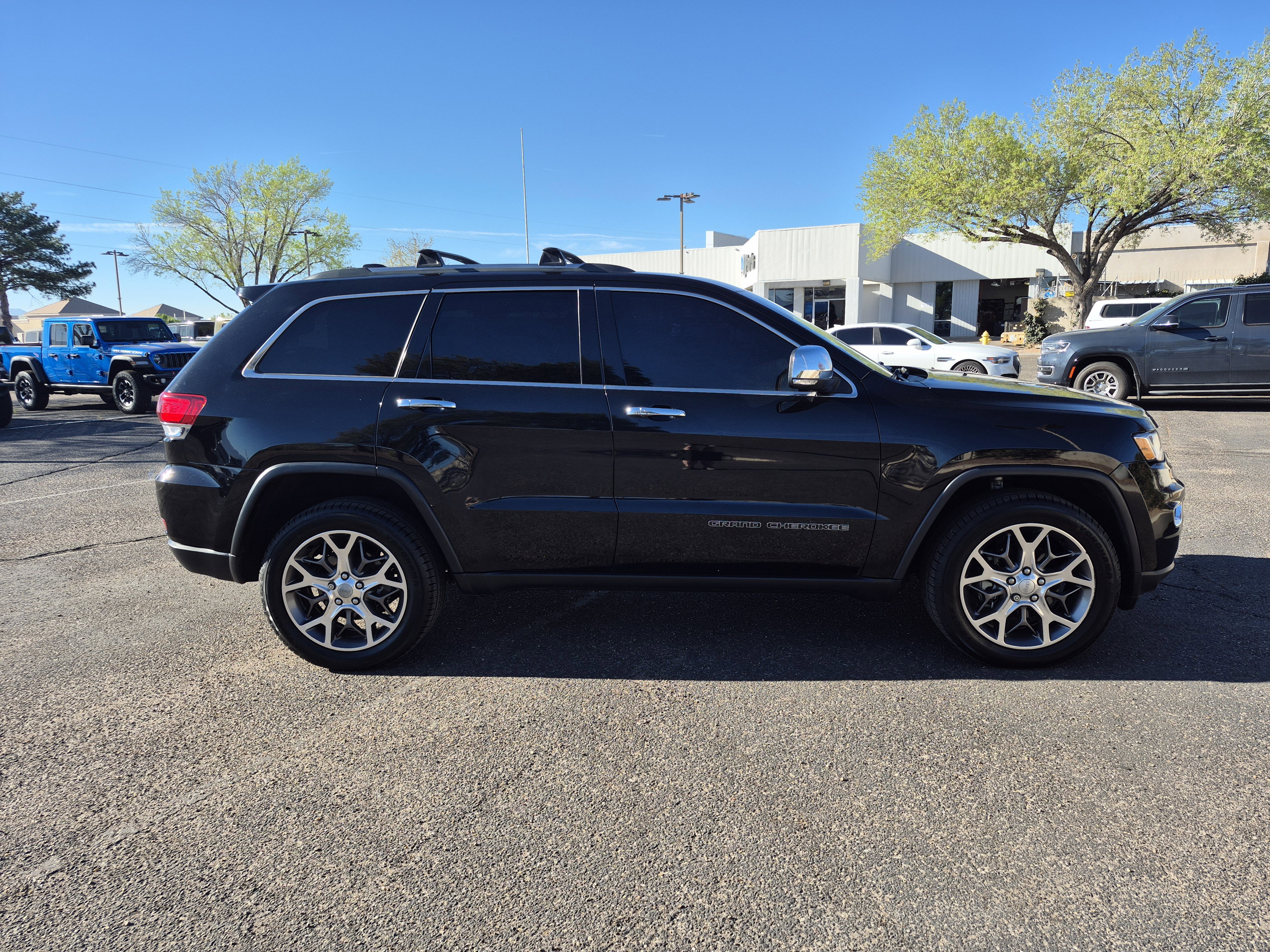 Used 2020 Jeep Grand Cherokee Limited image 8