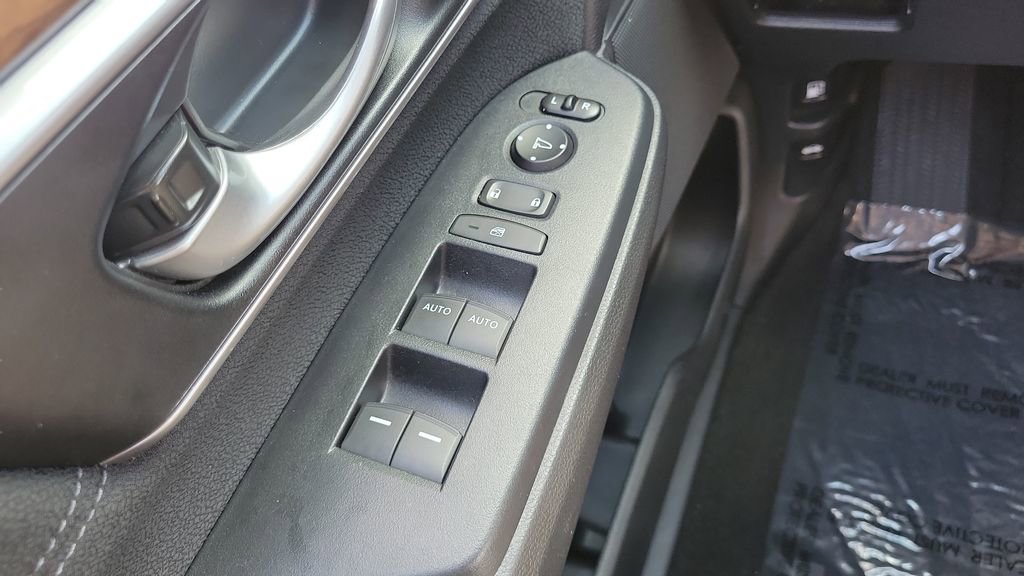 Used 2020 Honda CR-V EX image 18