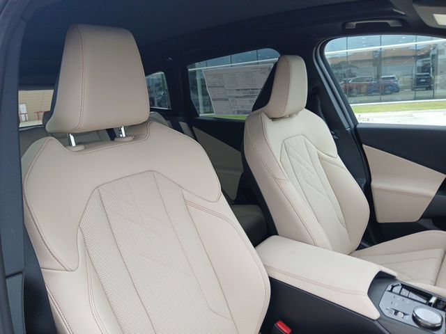 New 2025 BMW X3 xDrive30i w/ Convenience Package AWD/4WD image 17