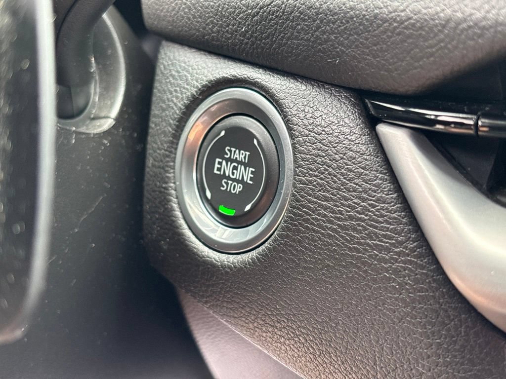Used 2024 Cadillac XT4 Premium Luxury AWD/4WD image 35