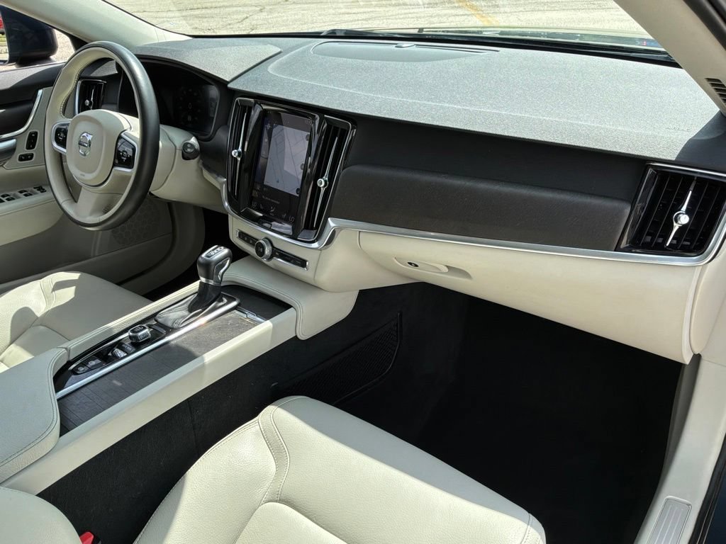 Used 2020 Volvo V90 T6 Cross Country w/ Protection Package AWD/4WD image 34