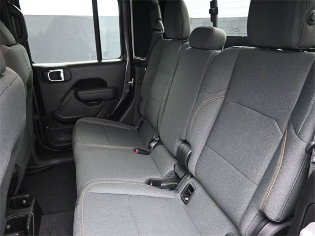 New 2025 Jeep Gladiator Sport image 16