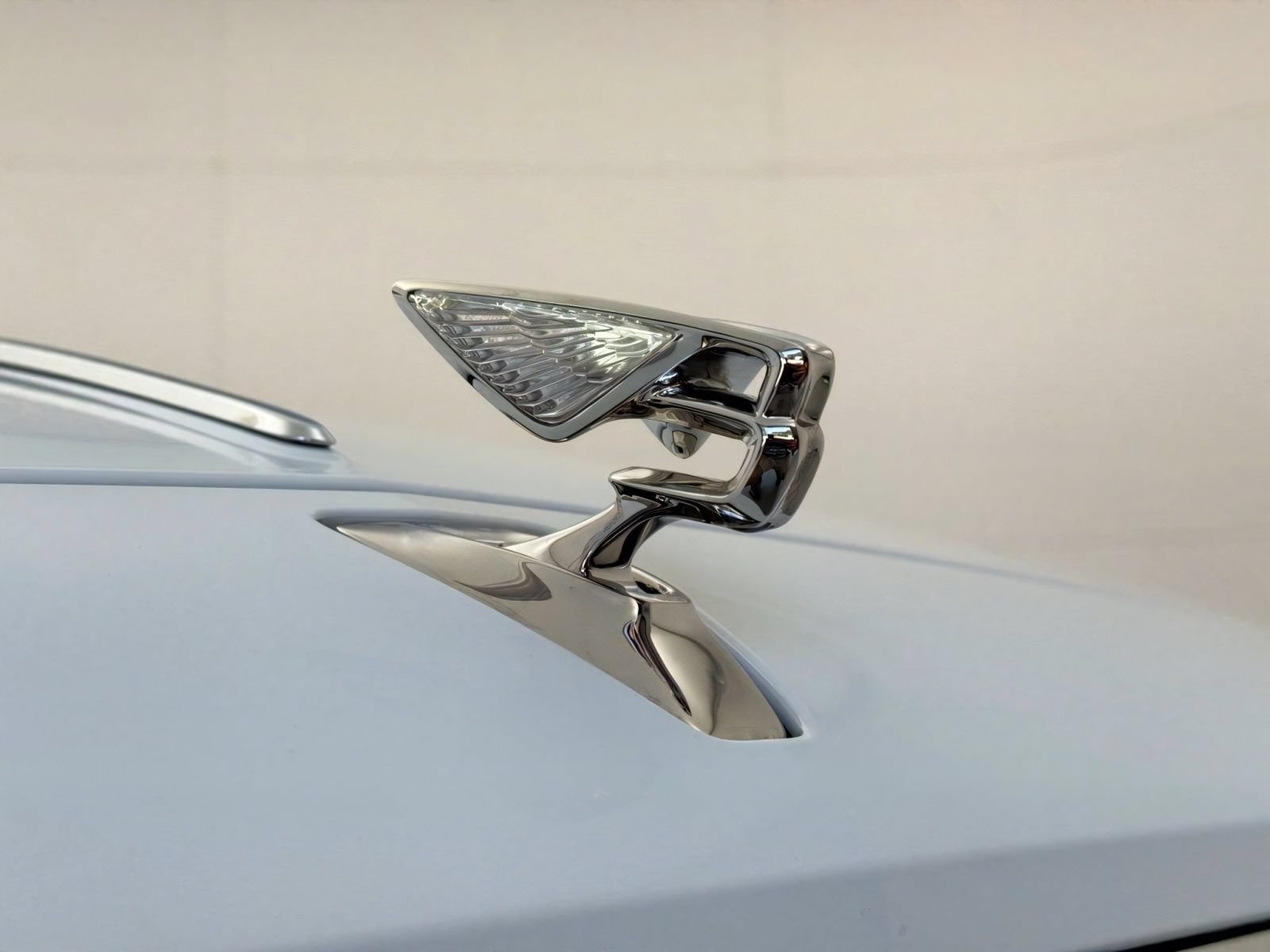 New 2026 Bentley Flying Spur Plug-In Hybrid AWD/4WD image 35