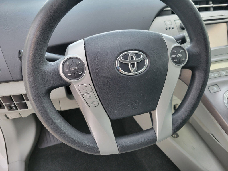 Used 2015 Toyota Prius Three image 23