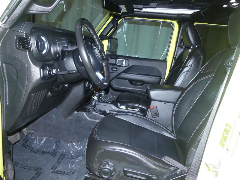 Used 2023 Jeep Wrangler Unlimited Sahara w/ Cold Weather Group AWD/4WD image 23