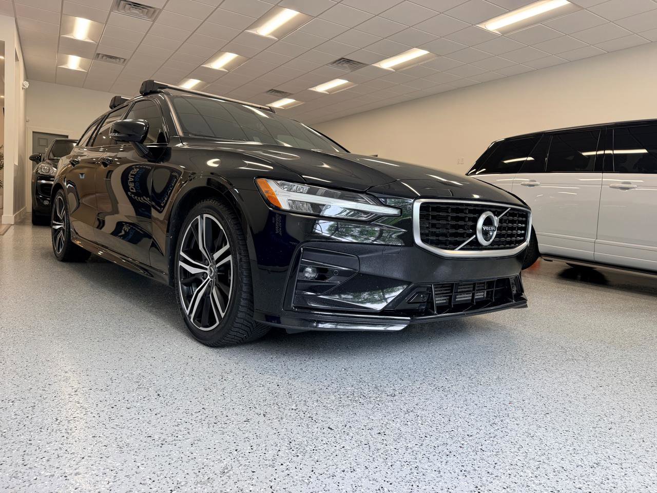 Used 2020 Volvo V60 T6 R-Design w/ Protection Package Premier FWD image 12