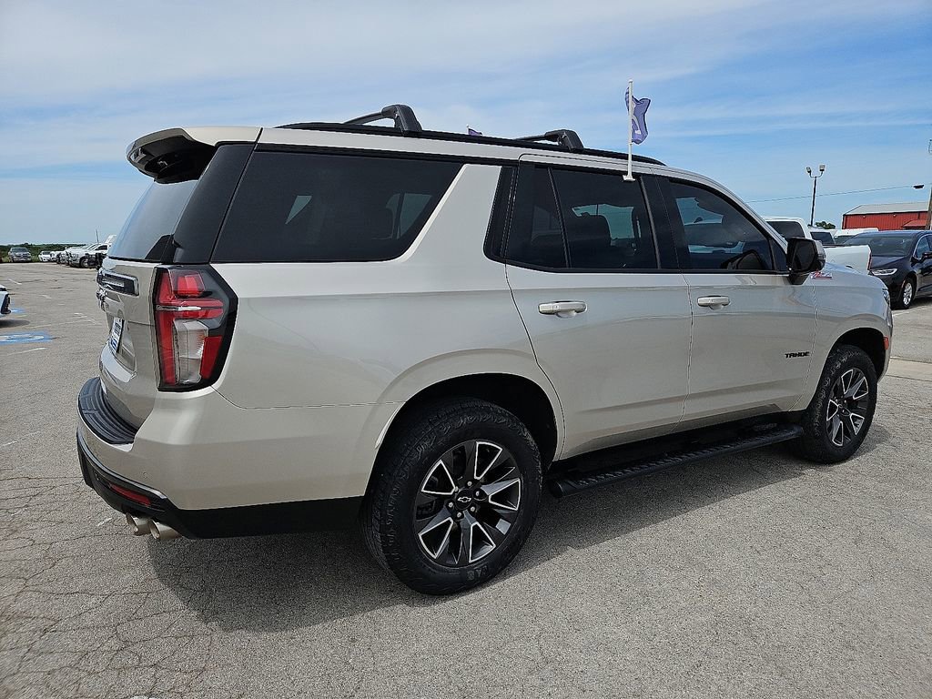 Used 2022 Chevrolet Tahoe Z71 w/ Z71 Off-Road Package AWD/4WD image 8