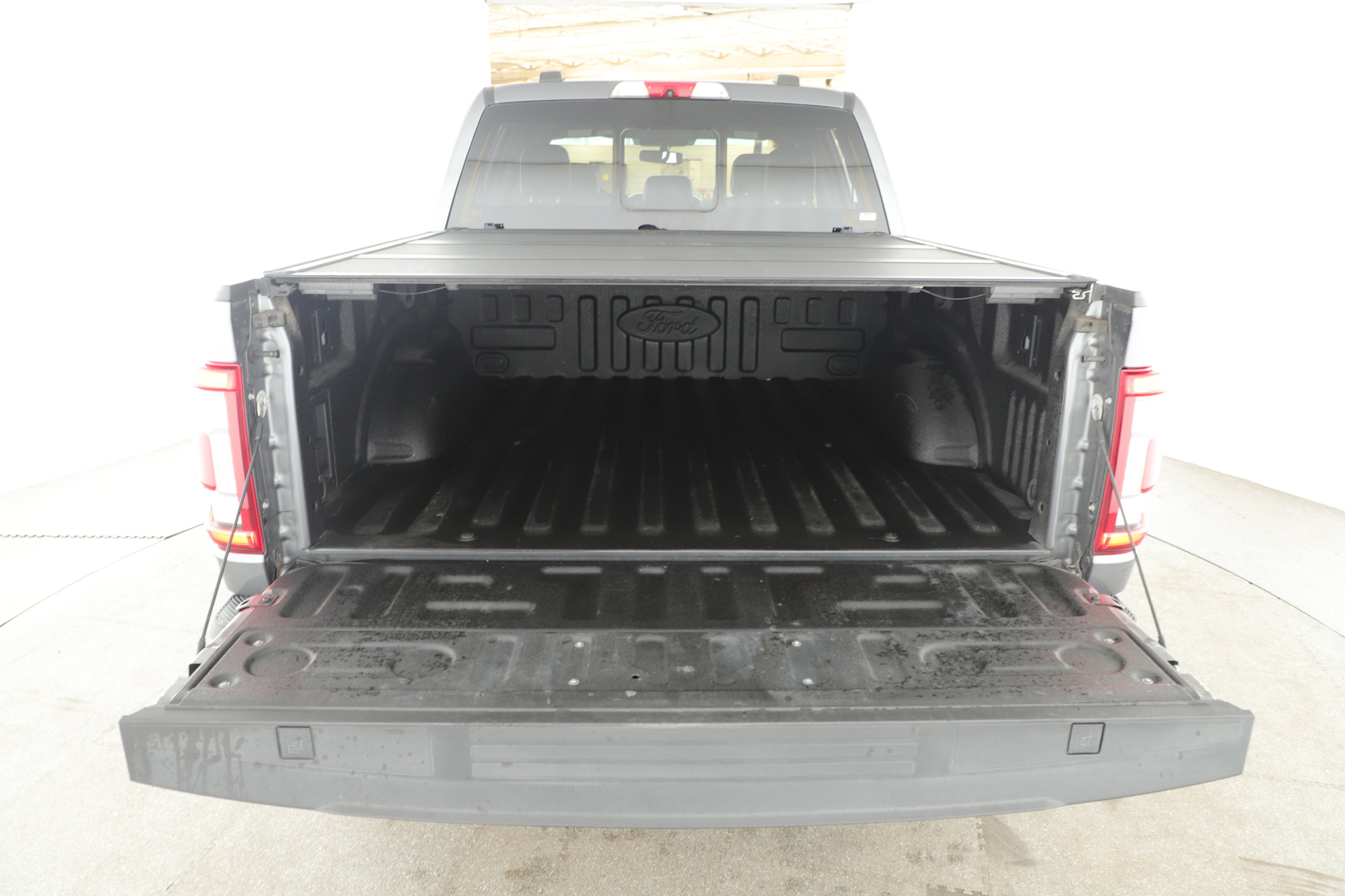 Used 2022 Ford F150 Lariat w/ Equipment Group 502A High image 5