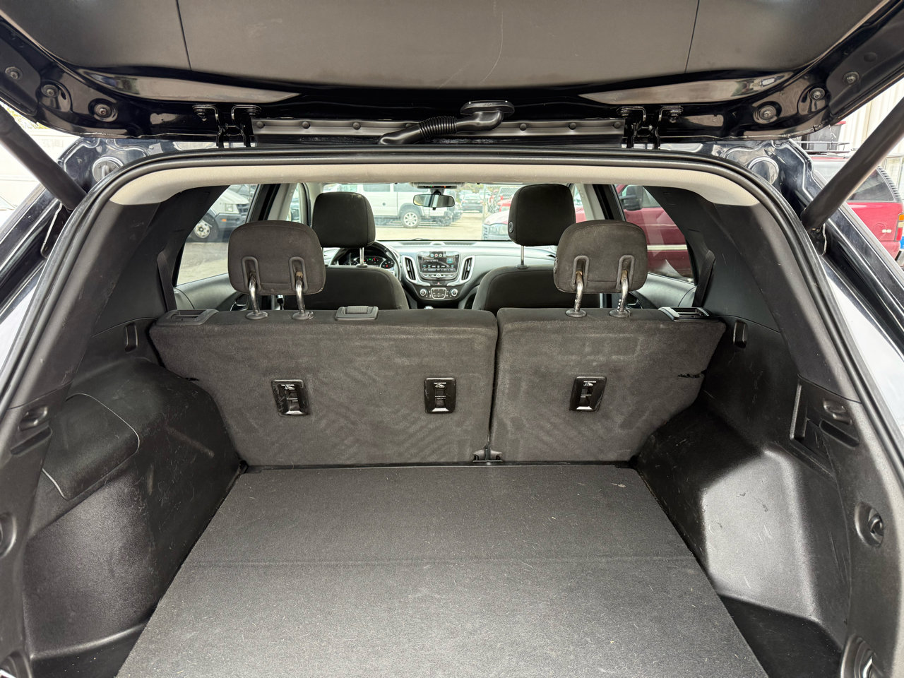 Used 2018 Chevrolet Equinox LT w/ Sun & Infotainment Package image 35