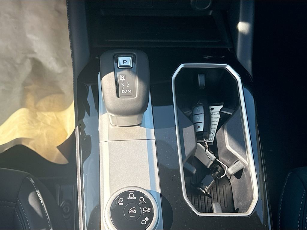 New 2026 Mitsubishi Outlander LE FWD image 16