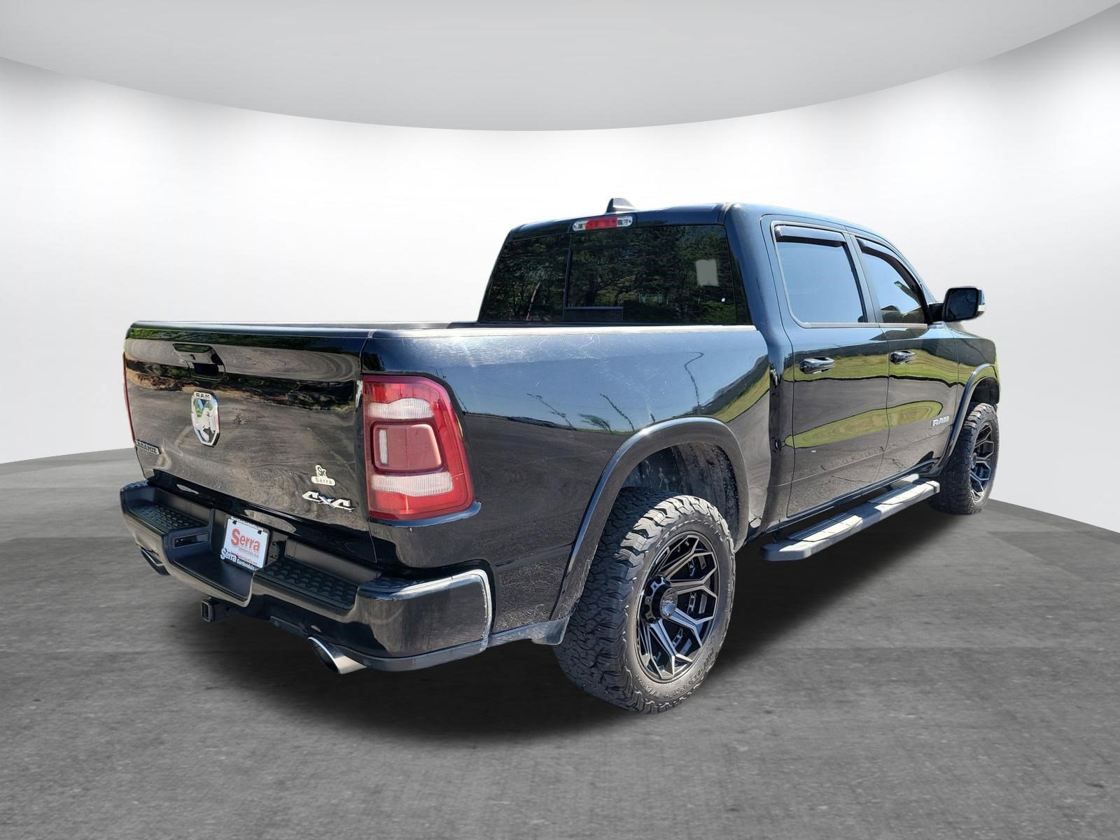 Used 2020 RAM 1500 Laramie w/ Sport Appearance Package image 25