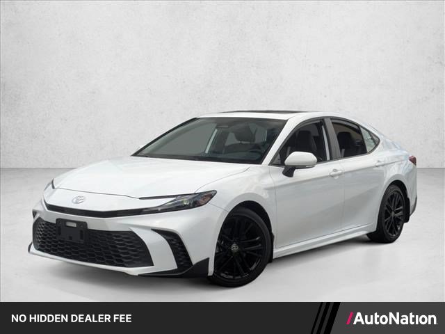 Used 2025 Toyota Camry SE FWD image 1