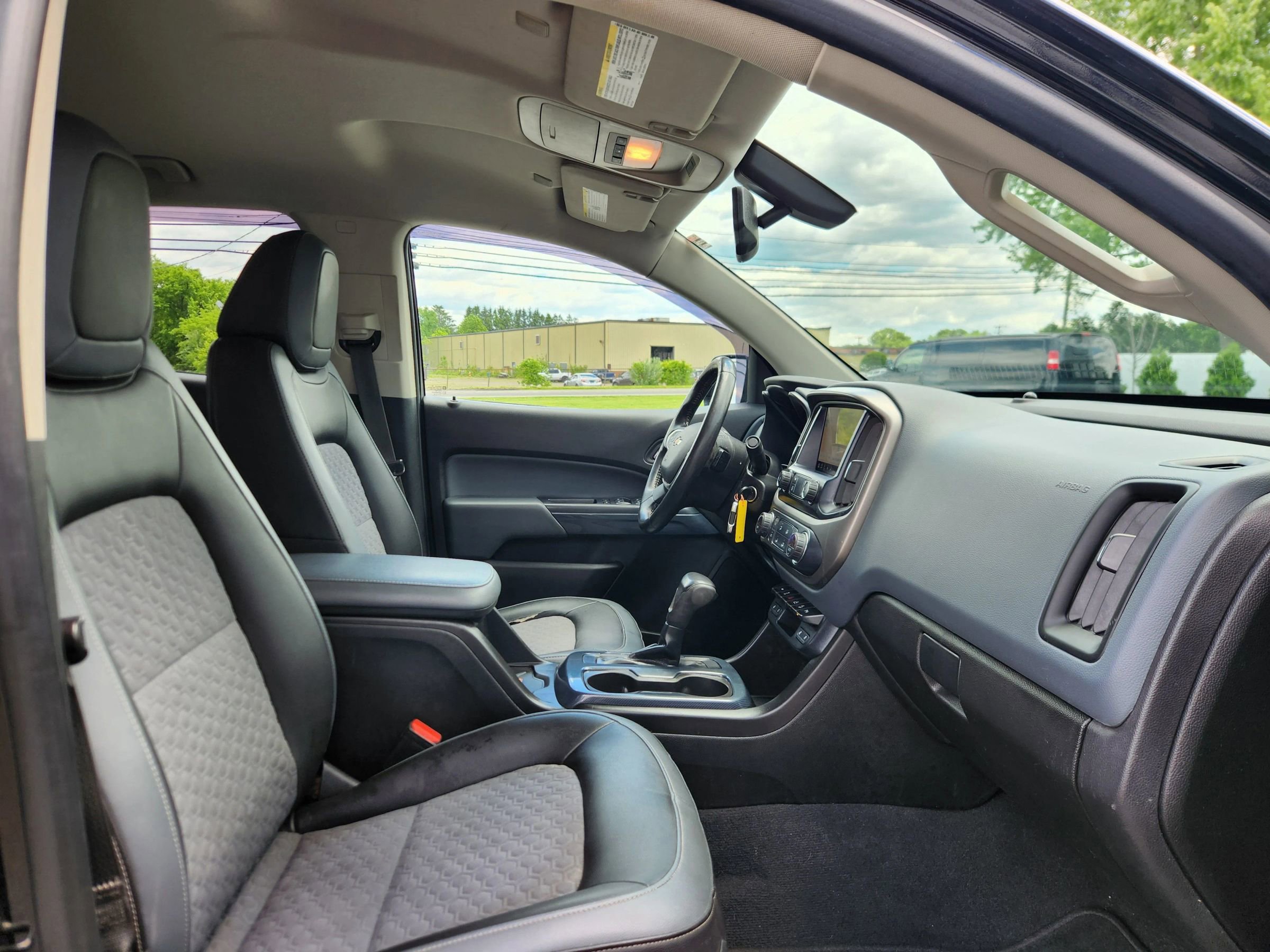 Used 2019 Chevrolet Colorado Z71 AWD/4WD image 41
