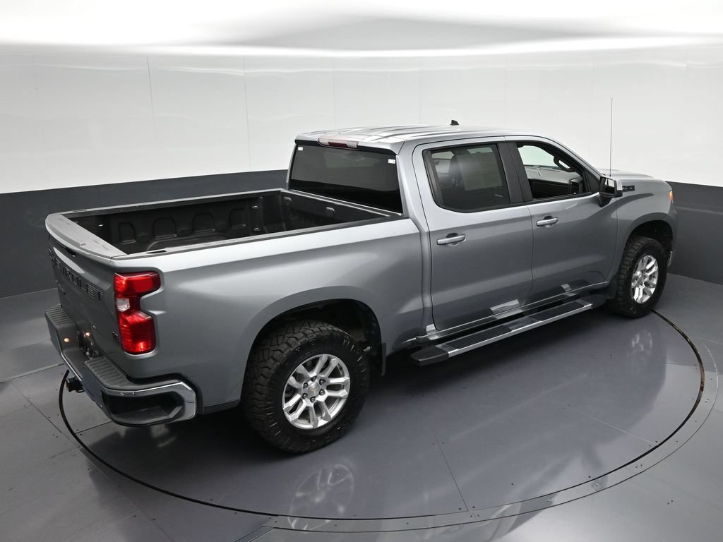 Used 2023 Chevrolet Silverado 1500 LT w/ Z71 Off-Road Package AWD/4WD image 11