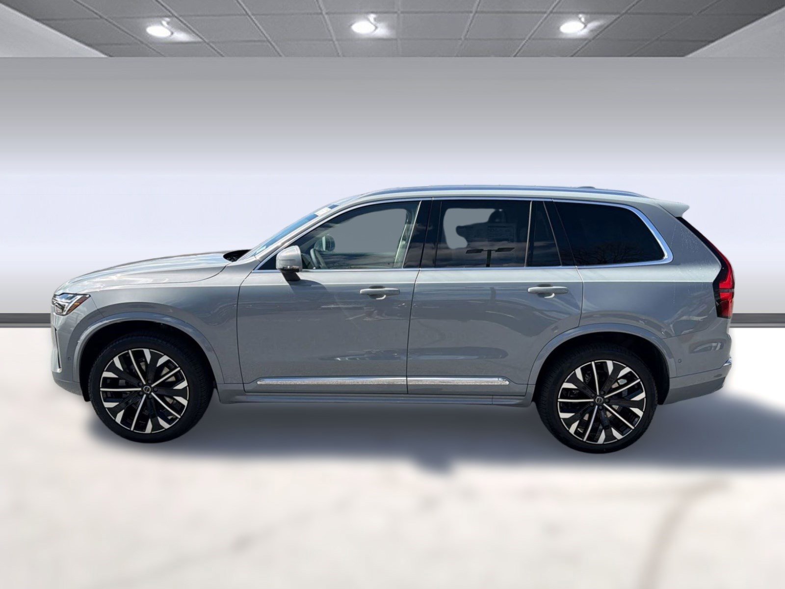 New 2026 Volvo XC90 B6 Ultra w/ Protection Package image 2