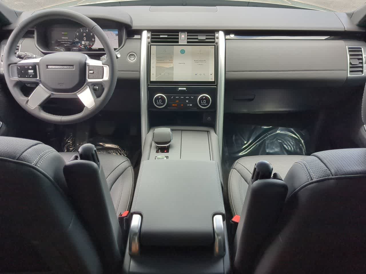 Certified 2025 Land Rover Discovery S AWD/4WD image 16