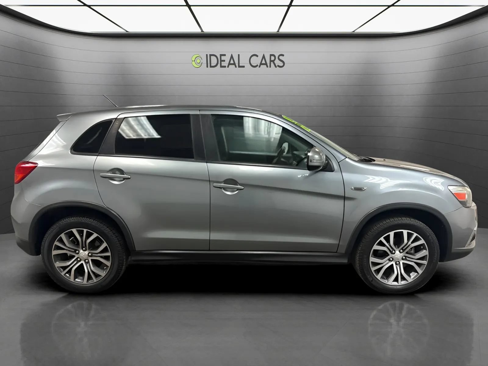 Used 2016 Mitsubishi Outlander Sport ES FWD image 4