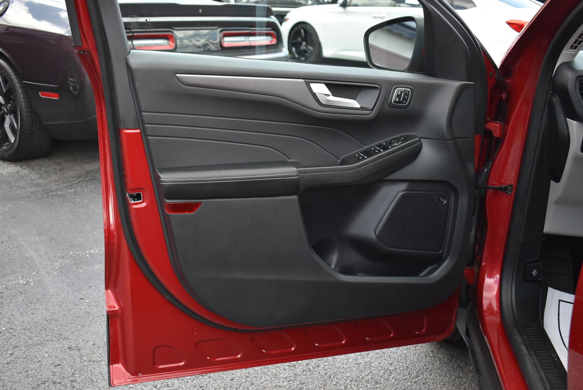 Used 2023 Ford Escape Active w/ Tech Pack #2 FWD image 12